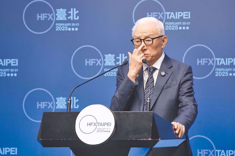 曹興誠（圖）當年和沈君山對弈落敗，是否曾捐出1500萬元給清大成為熱議羅生門。 中時資料照