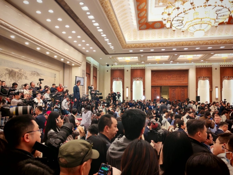 政協記者會上，有約500中外記者到場。 楊浚源攝