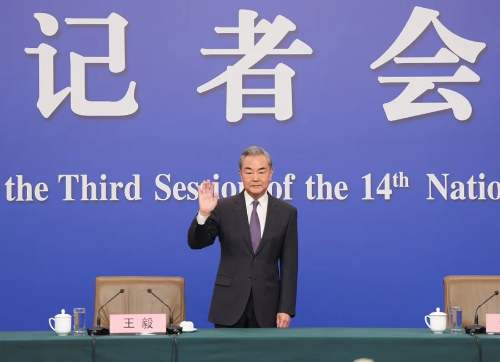 3月7日，十四屆全國人大三次會議在北京梅地亞中心新聞發布廳舉行記者會。中共中央政治局委員、外交部長王毅就“中國外交政策和對外關系”相關問題回答中外記者提問。新華社