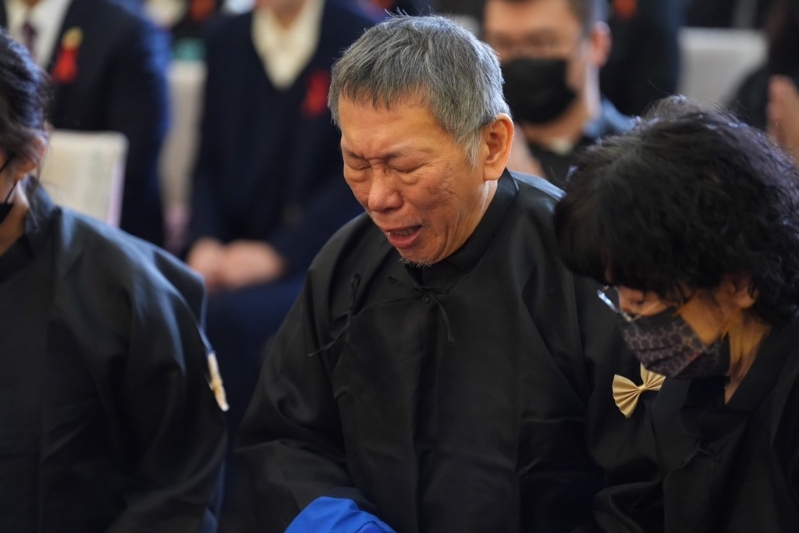前民眾黨主席柯文哲父親2月17日逝世，享耆壽94歲，告別式10日于新竹市立殯儀館景行廳舉行。