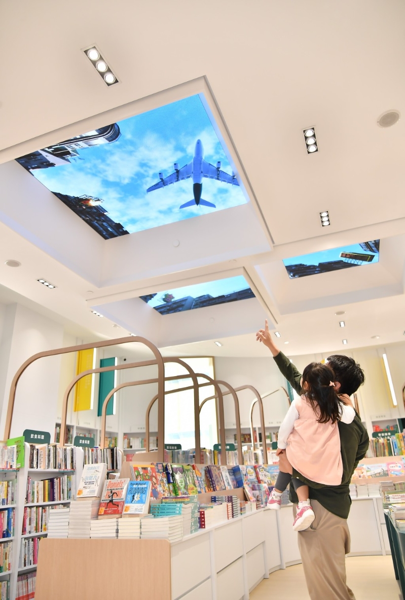 親子優惠︳重溫啟德舊機場歲月 必打卡立體3D模擬飛機展示墻（圖片來源：商務印書館）
