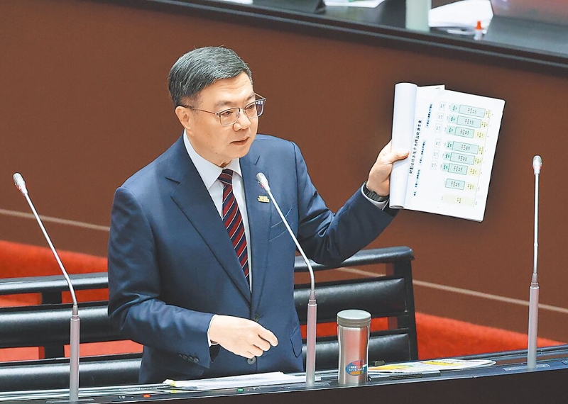 美方不斷要求臺灣增加國防預算，甚至認為應達國內生產毛額（GDP）的10％，閣揆卓榮泰12日首度直言「現階段不可能」。