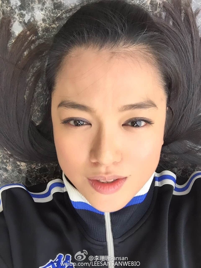 李珊珊于2005年突然神隱，多年來一度傳出患腦瘤、抑郁癥的消息。