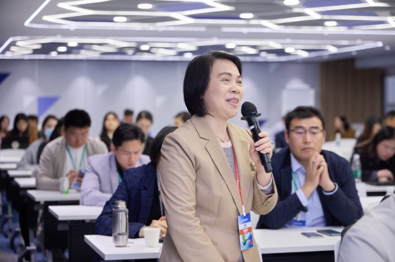 南南合作金融中心副總干事周美香。