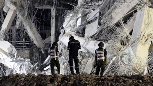 緬甸發生7.6級地震，遠至超過800公里的泰國曼谷也有興建中的高樓大廈倒塌。美聯社