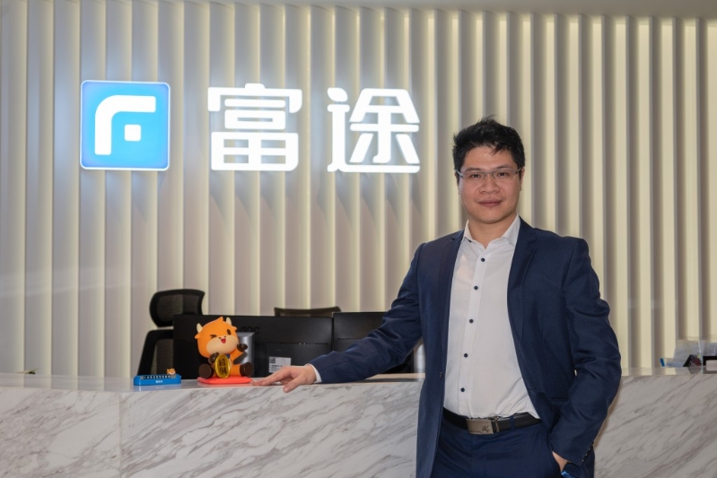 富途證券首席策略師陸秉鈞接受《星島頭條》專訪時亦指出，AI過去幾年行情很好，“Deepseek概念出來，港股也受惠到了”。