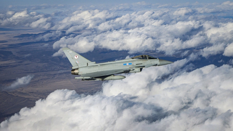 英國空軍6架臺風戰機1日抵達波蘭，展開北大西洋公約組織東翼空中偵察巡邏任務。 圖為2月在美國參加英、美和澳洲紅旗（Red Flag）空中作戰聯合演訓的臺風戰機。英國國防部提供