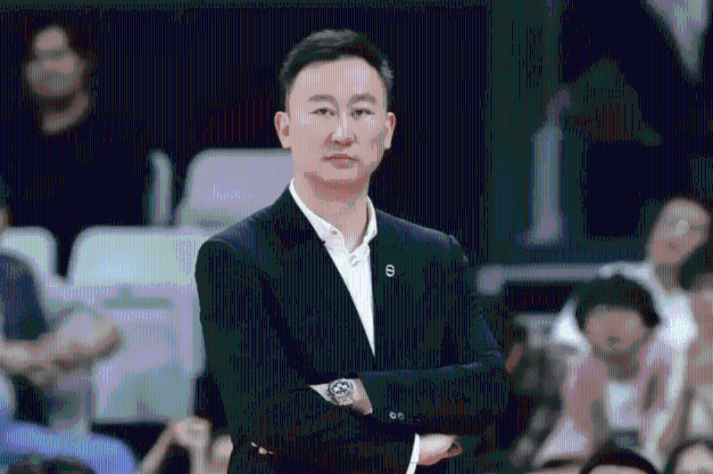 劉維偉是CBA知名教練，曾執教浙江稠州銀行男籃，2022年轉投青島男籃。