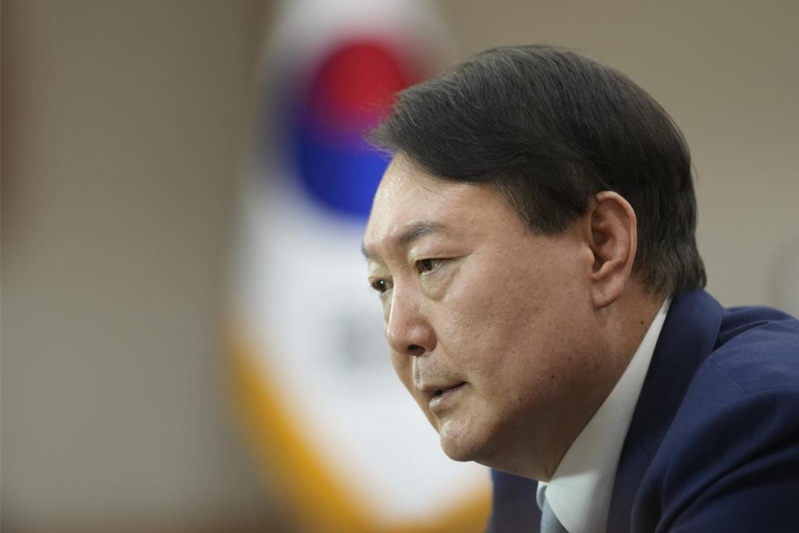 韓國前總統尹錫悅涉嫌發動內亂案的刑事審判首場庭審，于首爾時間14日上午10時舉行。美聯社