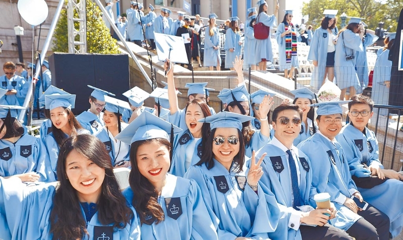 美國各頂尖大學都有不少中國留學生。 中新社.jpg