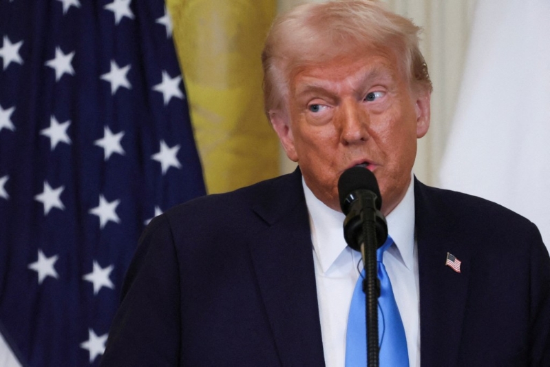 特朗普在上任前2天推出迷因幣「$TRUMP」，據報首2周光是手續費就手接近1億美元。路透社