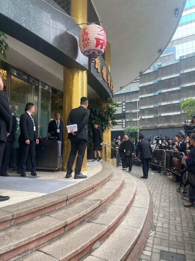已故“賭王”四太梁安琪亦有到場。.jpg
