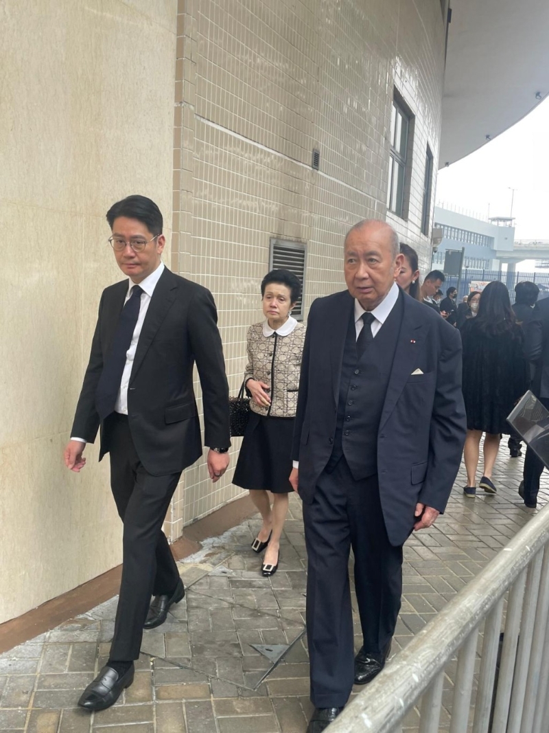 東亞銀行執行主席李國寶。