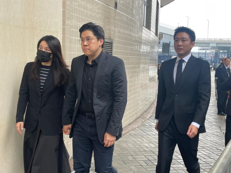 立法會議員霍啟剛及妻子郭晶晶。