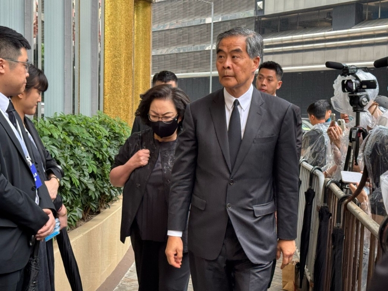 全國政協副主席、前特首梁振英伉儷。