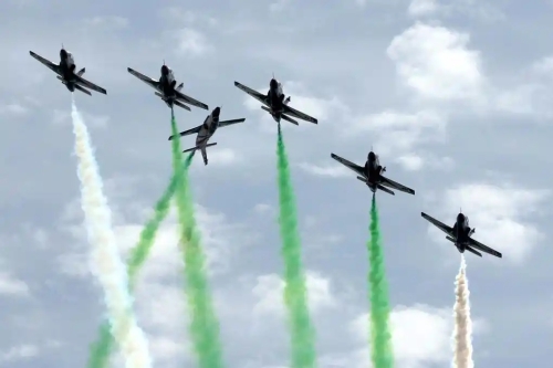 2020年2月，巴基斯坦空軍在卡拉奇舉辦飛行表演