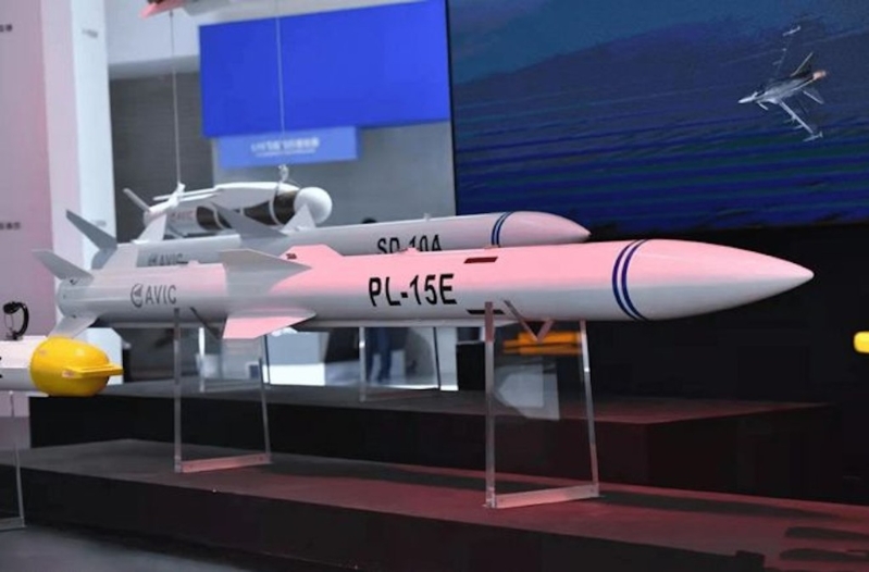 中國PL-15空空導彈的外貿型號。