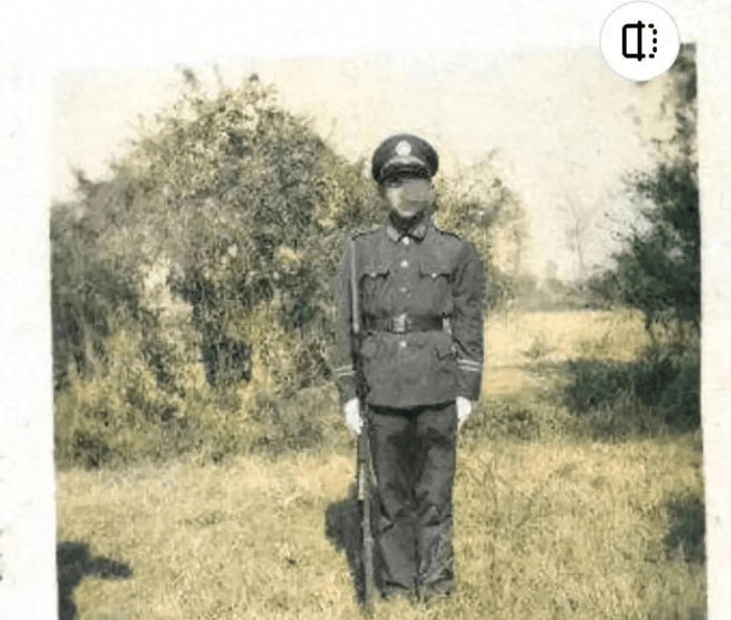 1988年，湖北襄陽，超級悍匪邵江彬生前一張罕見的照片。.png