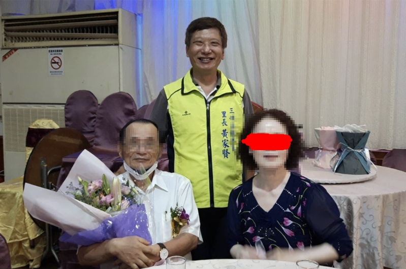 離譜肇事者余姓老翁（下排左）遭憤怒鄉民肉搜，起底正臉照。