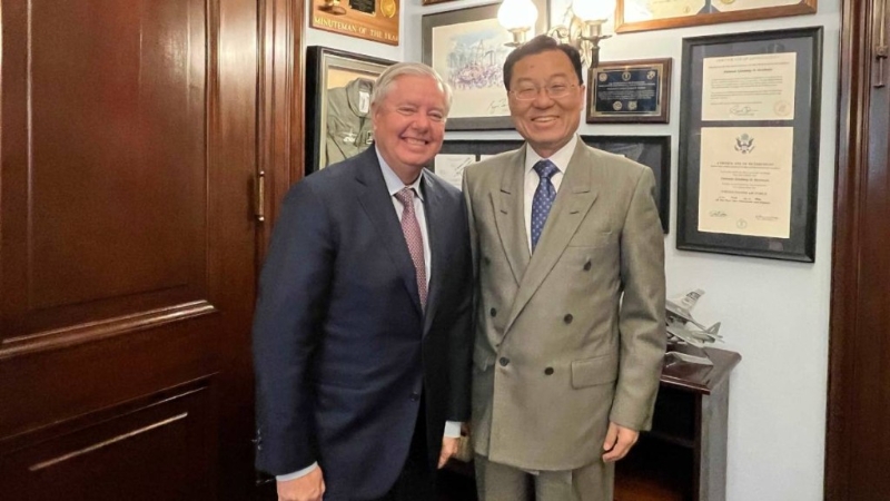 謝鋒晤參議院預算委主席格雷厄姆。中國駐美大使館