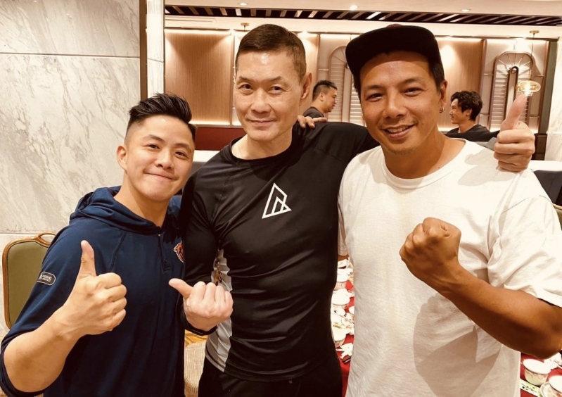周比利日前返港，其真實狀態與實際年齡有出入。
