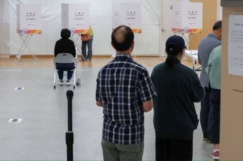 韓國3日舉行大選，至當地時間晚上7時，投票率已超越上屆的總投票率。路透社