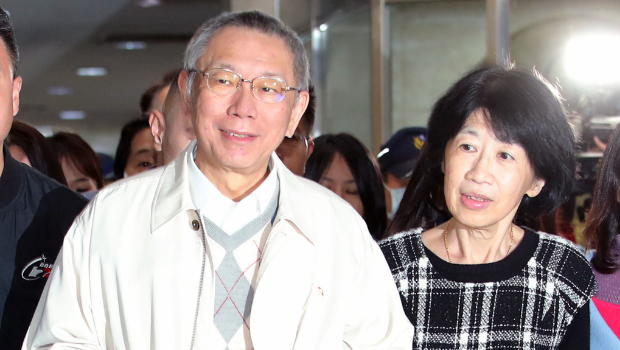 柯文哲（左）、柯文哲夫人陳佩琪（右）