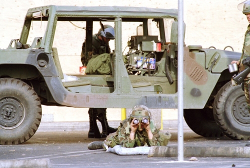 特朗普增派2000國民警衛軍進駐洛杉磯。 美聯社