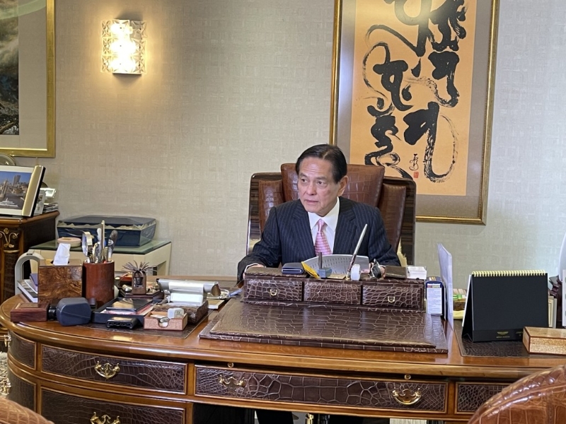 他提到若知道化療會如此辛苦，寧愿“被刀斬一下”。.jpg
