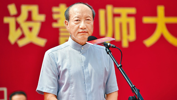 海航集團前董事長陳峰被判囚12年罰2.2億元。