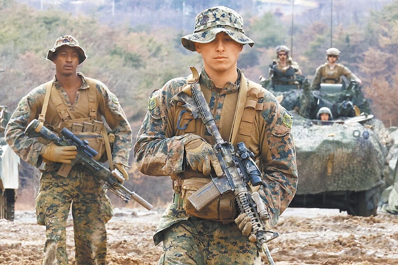 美國海軍陸戰隊員