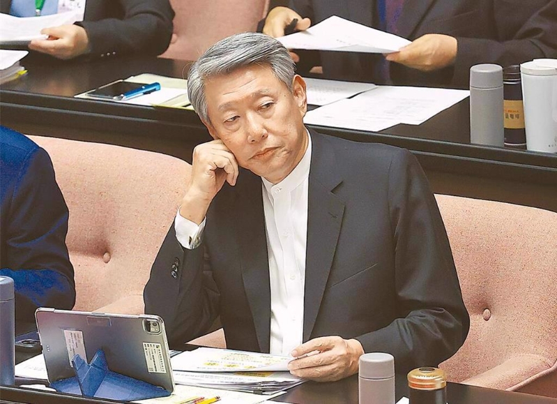 臺灣經濟部門負責人郭智輝請辭。