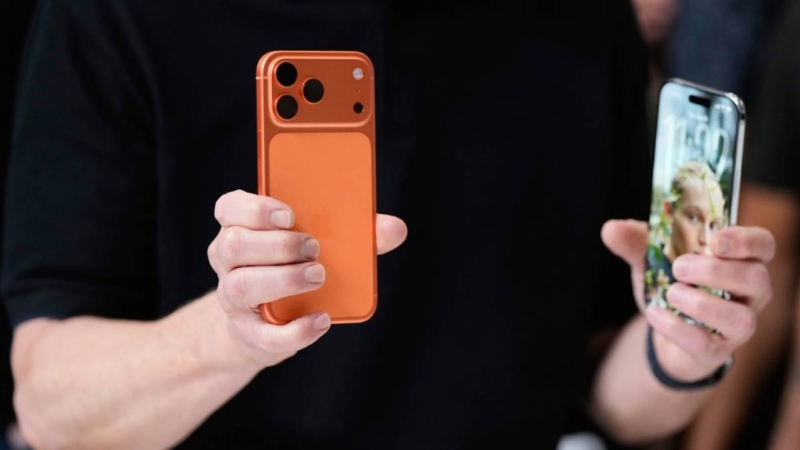 iPhone17
