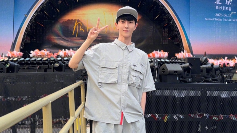 網傳男星于朦朧墮樓，消息實時登上微博熱搜。