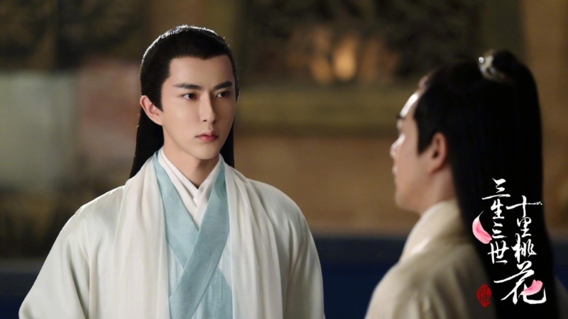 于朦朧在《三生三世十里桃花》中飾演白真。