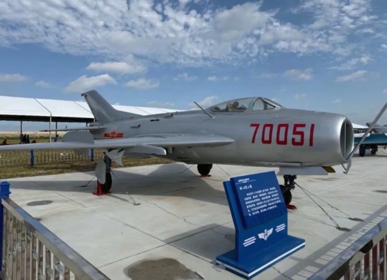 殲-6無人機于長春空展中首次公開亮相。