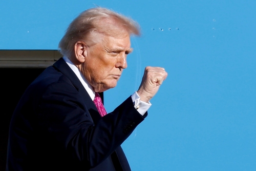 美國特朗普政府近幾周免除數十類商品的對等關稅，并且預告在與各國達成貿易協議時，進一步免除數百類商品關稅。