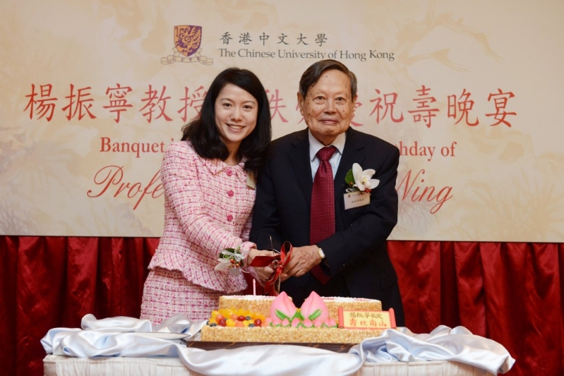 楊振寧與年紀相差54載的翁帆結婚，引起外界關注。