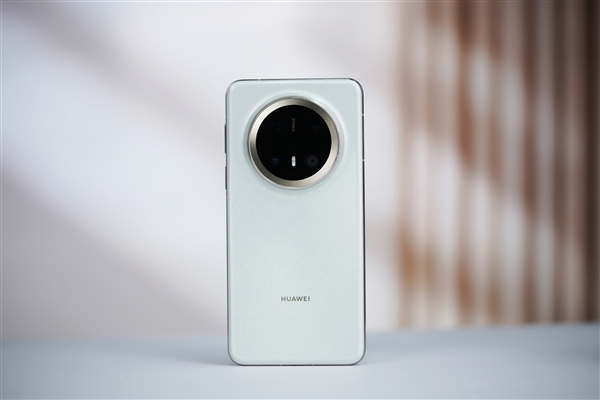 波蘭前副總理怒斥美國:過去我用華為手機 現在卻買不到了