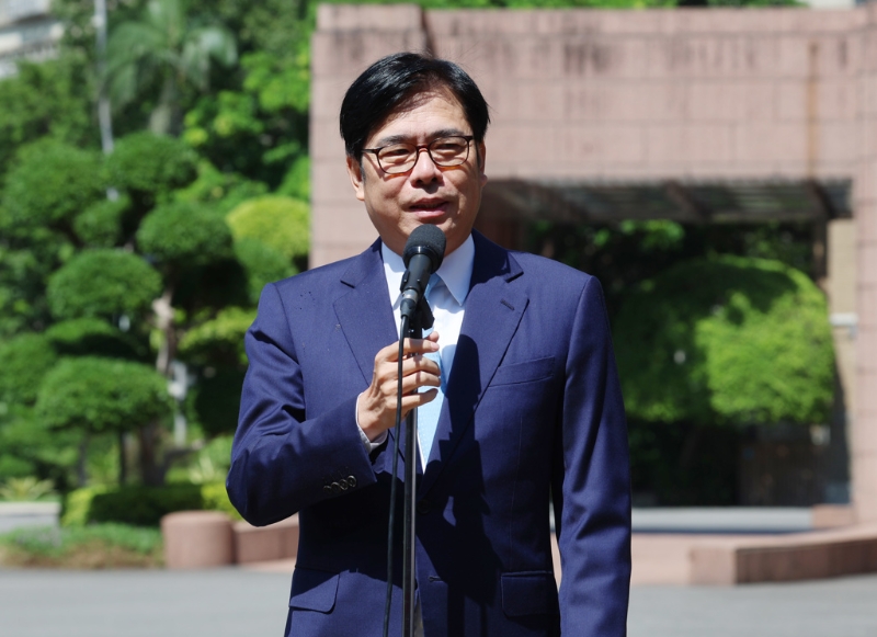 高雄藍議員罕見激烈抗爭